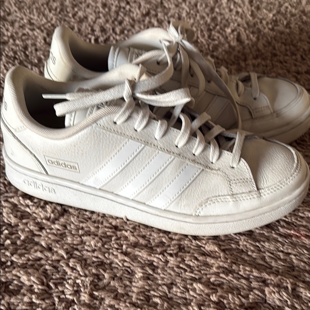 Adidas cloud foam sneakers